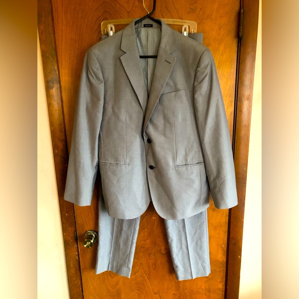 J Ferrar Men’s Grey Suit Coat and Pants